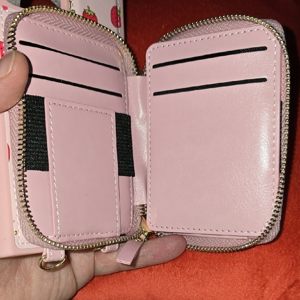 Strawberry Pattern Galexy S24 Ultra Case - Picture 2 of 3